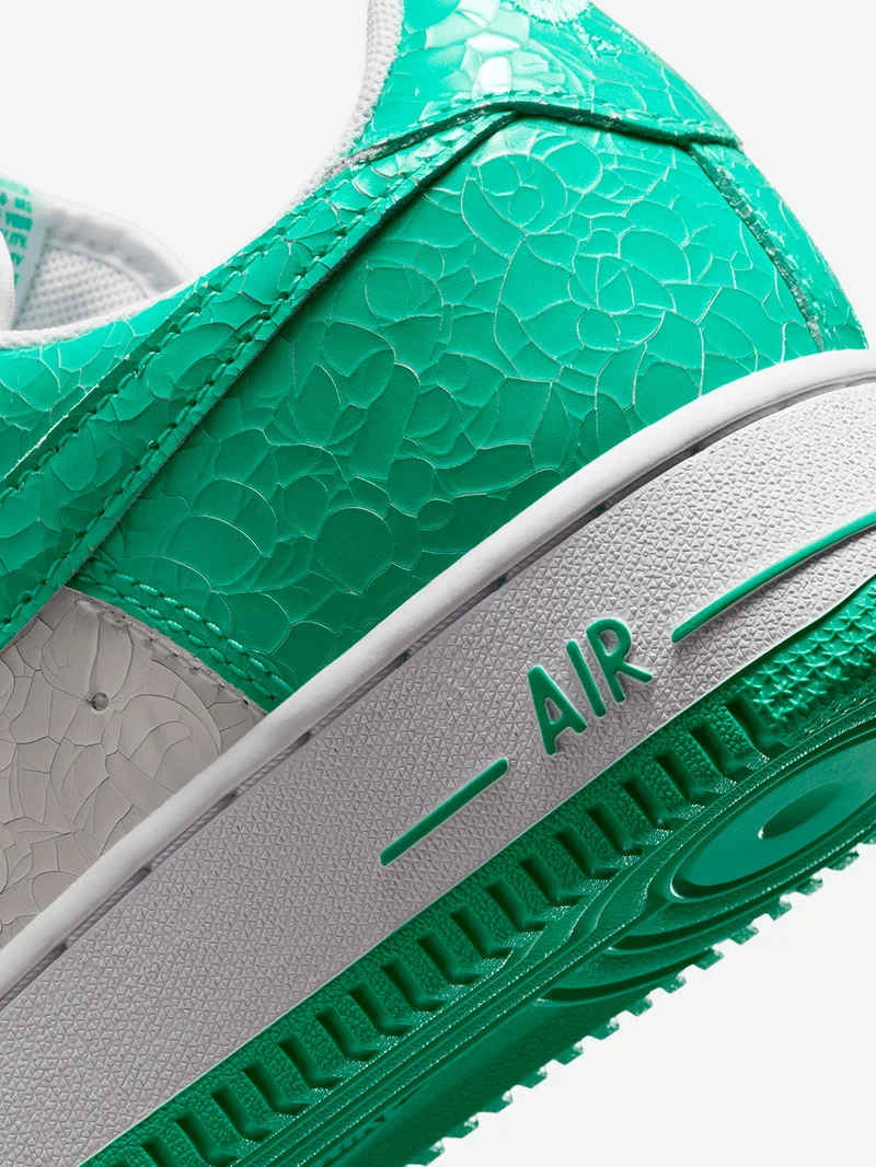 Air Force 1 Cracked Leather 'Menta White'
