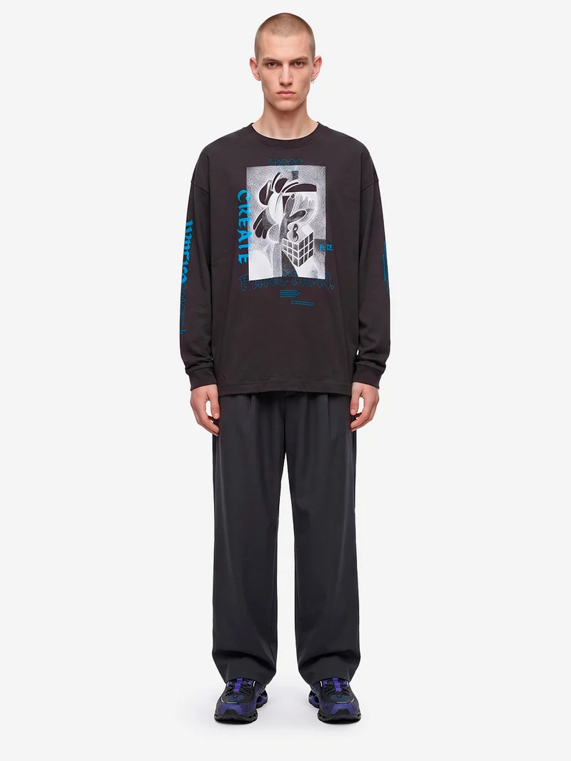 T-Shirt nera a manica lunga Type-A