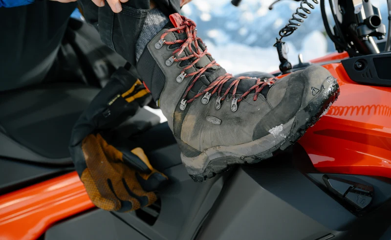Revel IV High Polar Waterproof Wanderstiefel für Herren | Magnet/Red Carpet