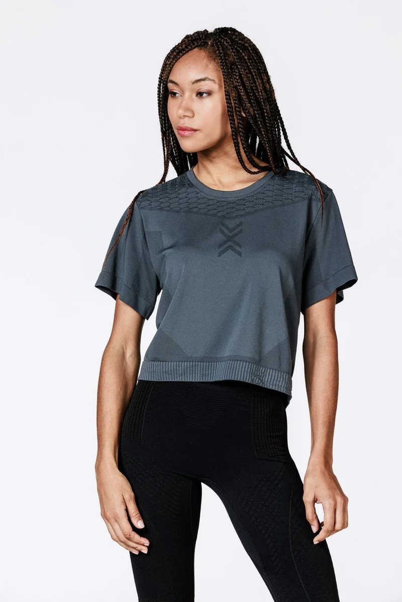 X-ENTIAL CROP TOP WMN