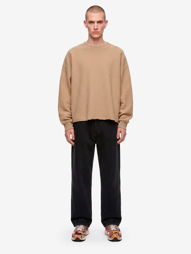 Felpa girocollo beige con finiture a taglio vivo