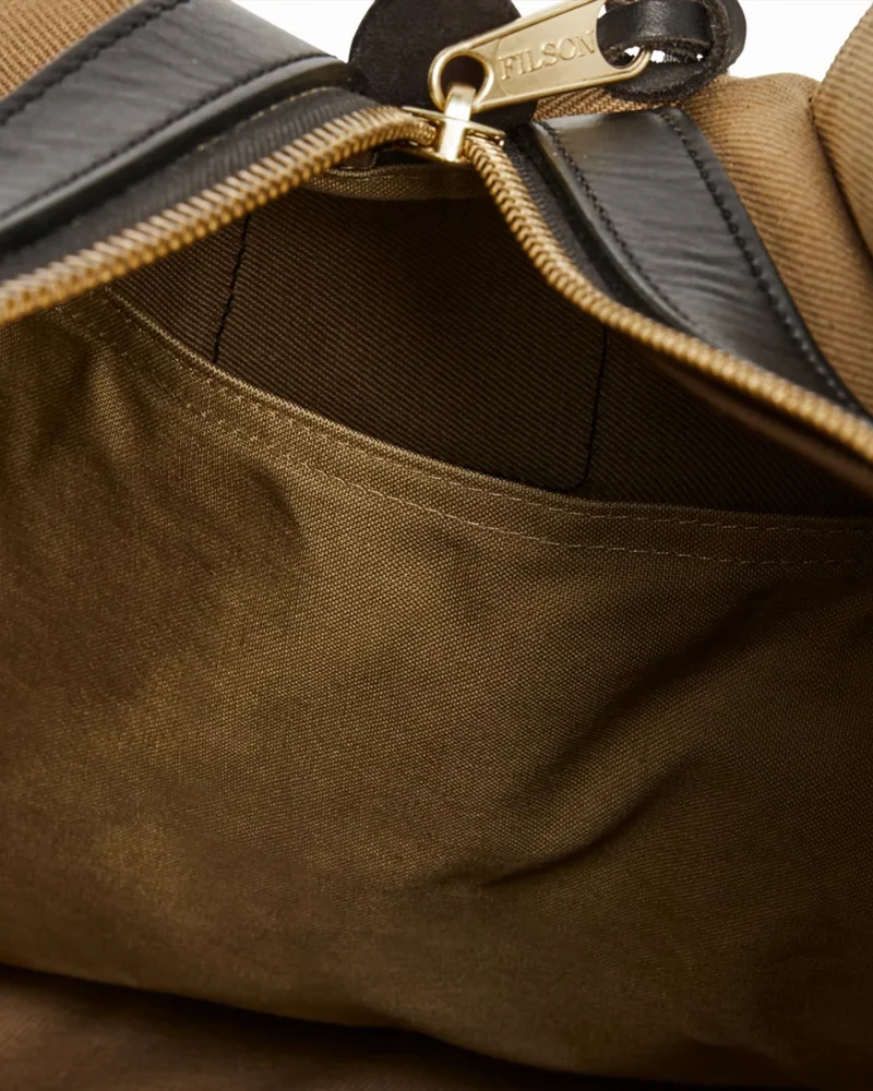 Filson Duffle Medium Tan