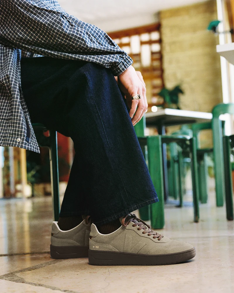Veja V-90 Suede Taupe / Eagle