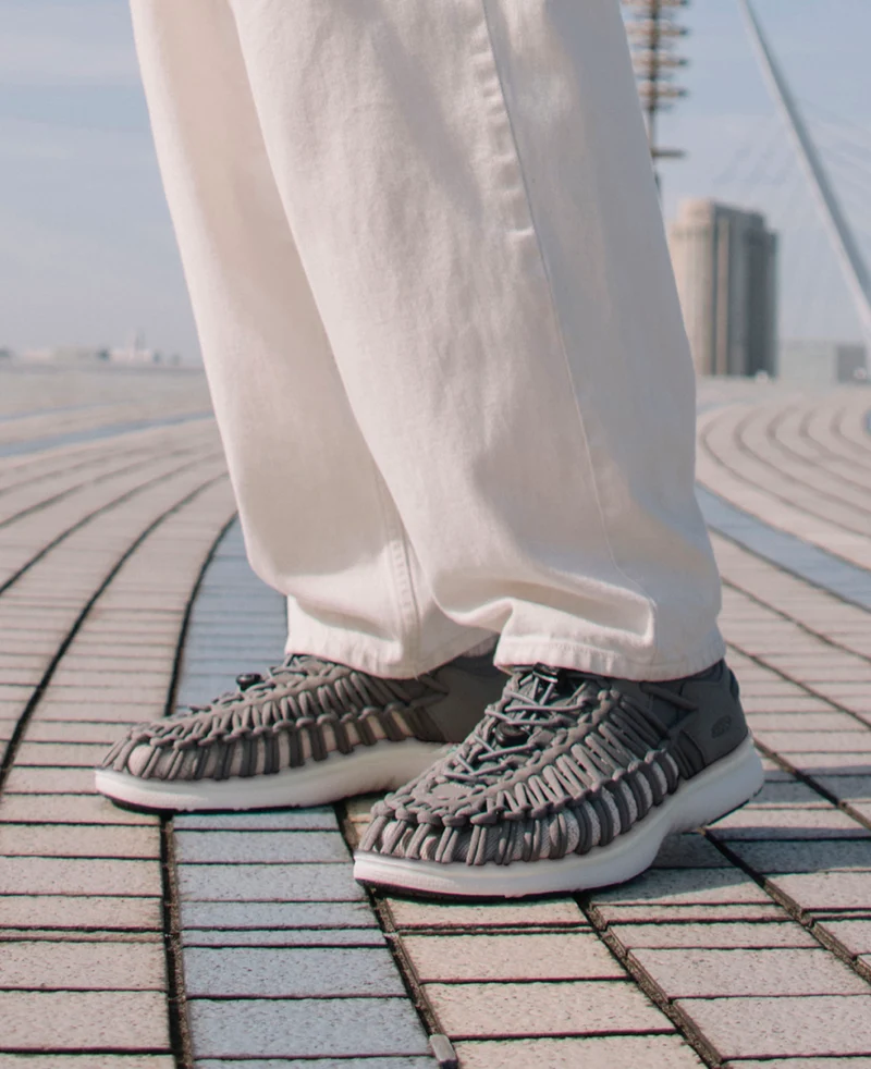 UNEEK O3 Sneaker Sandale für Herren | Black/Star White