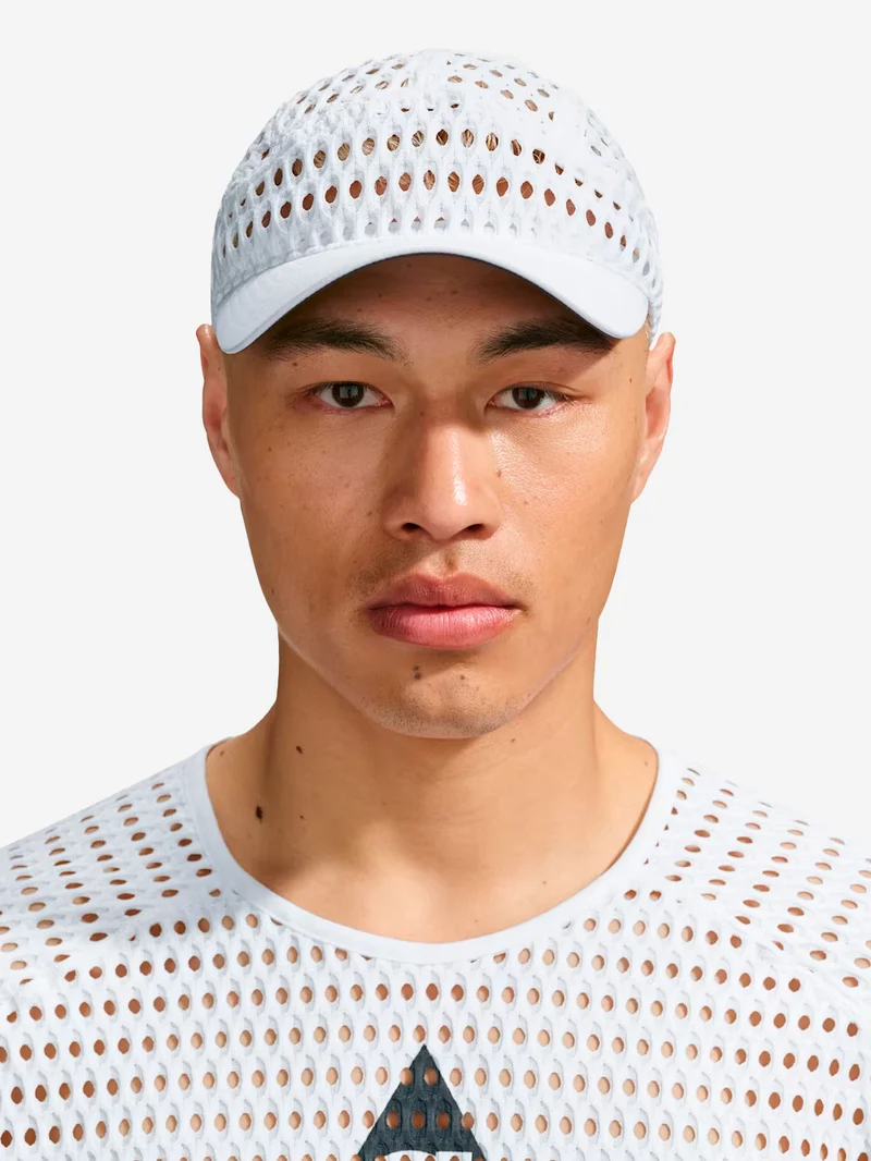 ACG Cappellino bianco da trail running regolabile Dri-FIT
