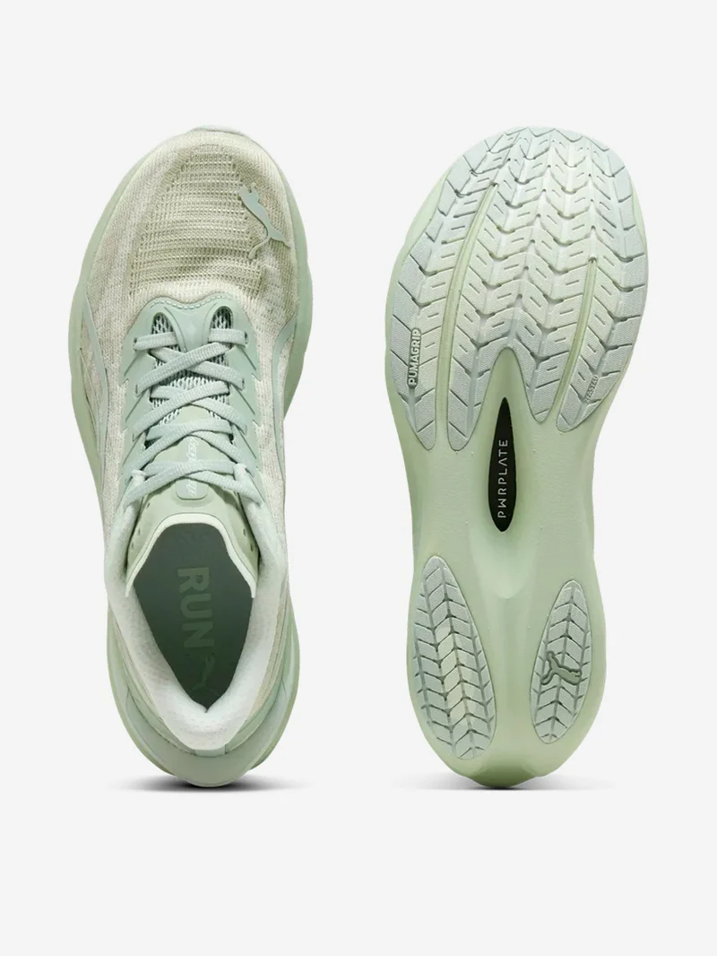 Deviate Nitro 4 'Soft Grass Mint' running