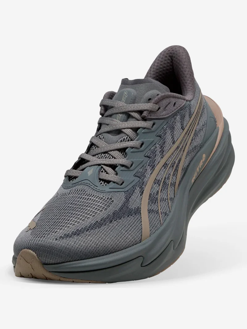 Deviate Nitro 4 'Slate Sky Moody Gray' running