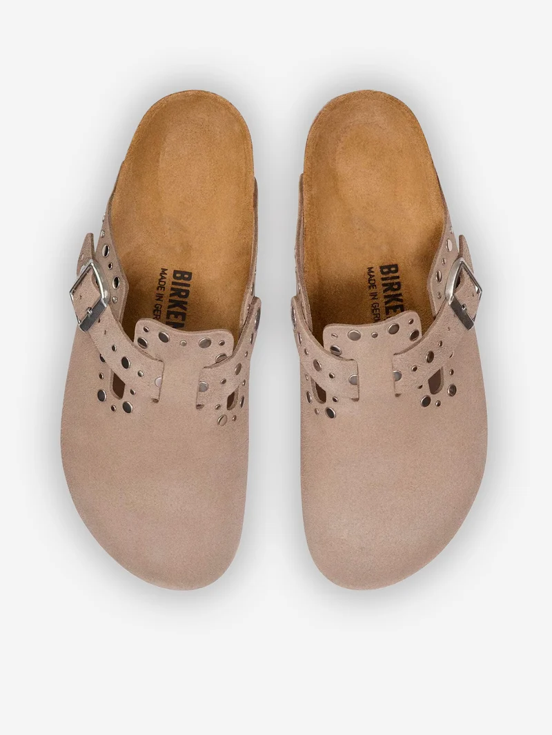 Boston in suede taupe con rivetti
