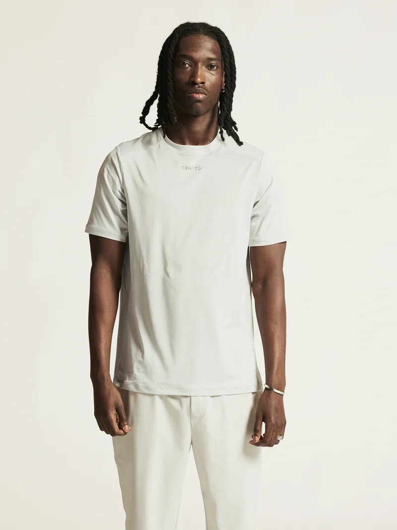 Essence Tee