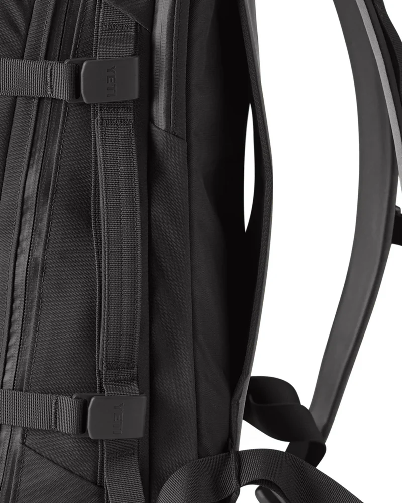 Yeti Crossroads Backpack Black 27L