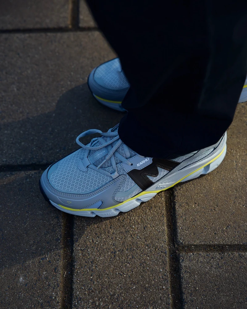 Karhu Super Fulcrum Grey Reflective / Jet Black F860023