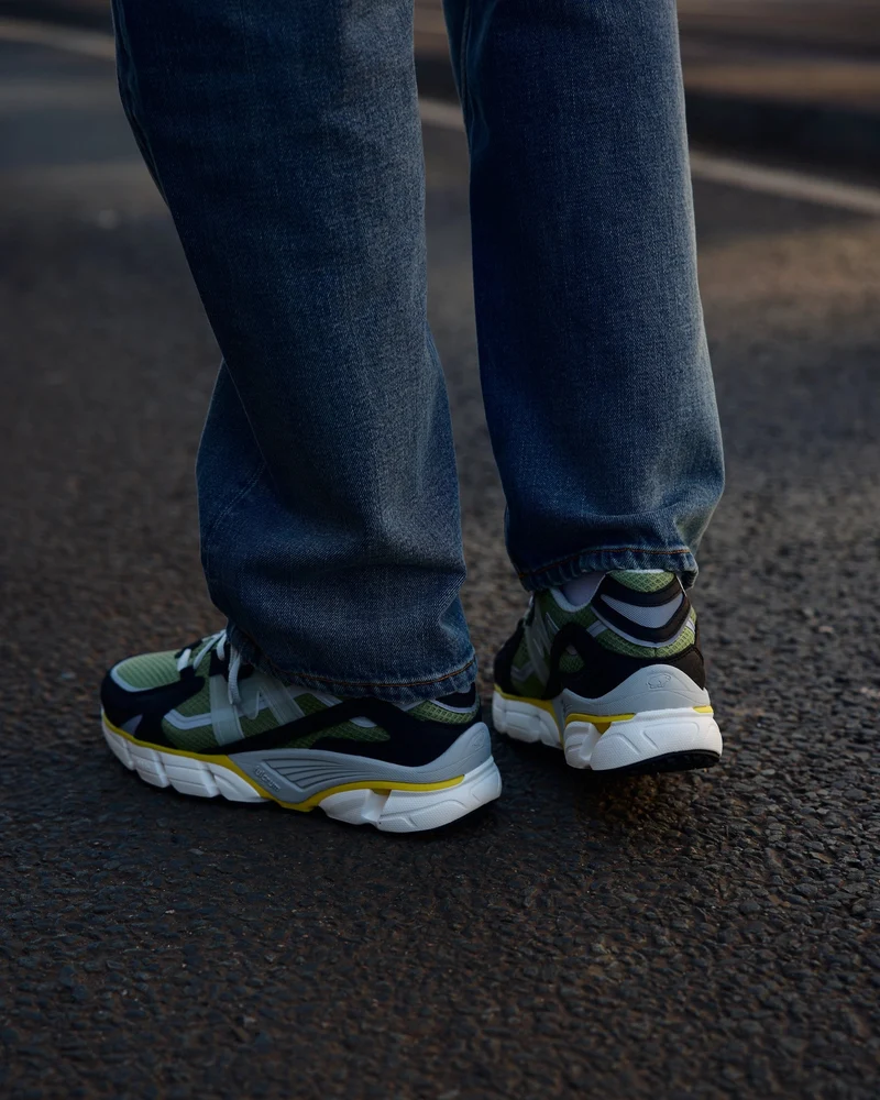 Karhu Super Fulcrum Jet Black / Epsom F860022
