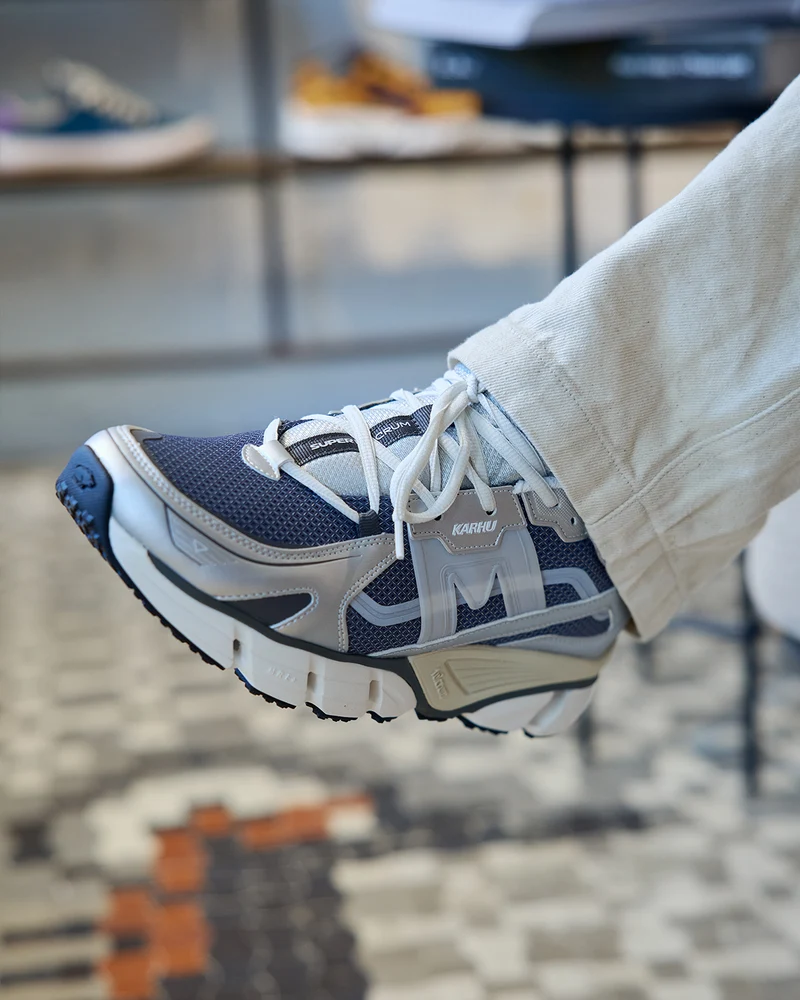 Karhu Super Fulcrum Silver / Vintage Indigo F860021