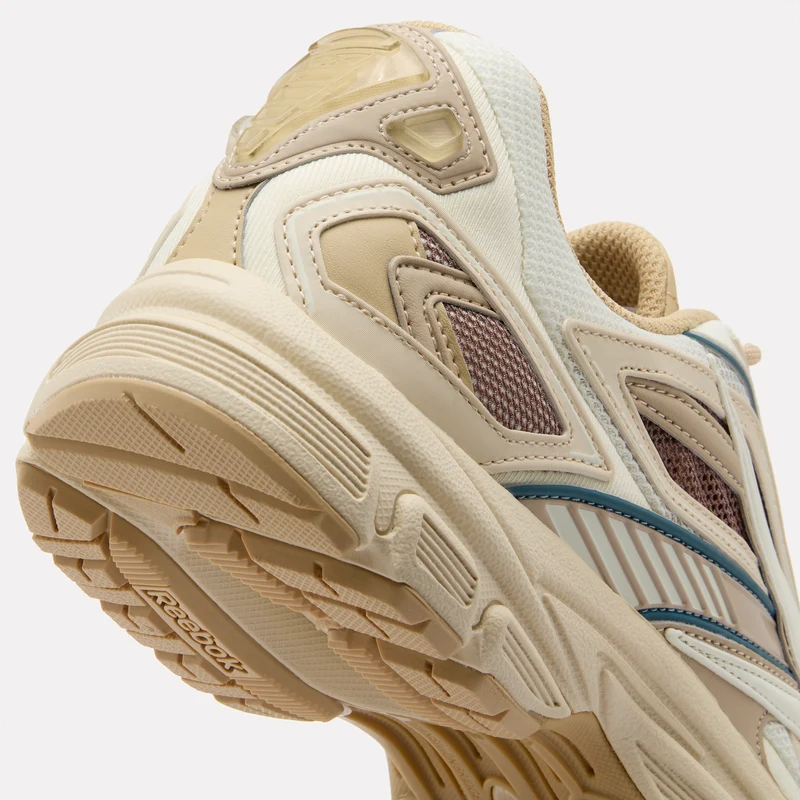 Premier Road Ultra Sneakers