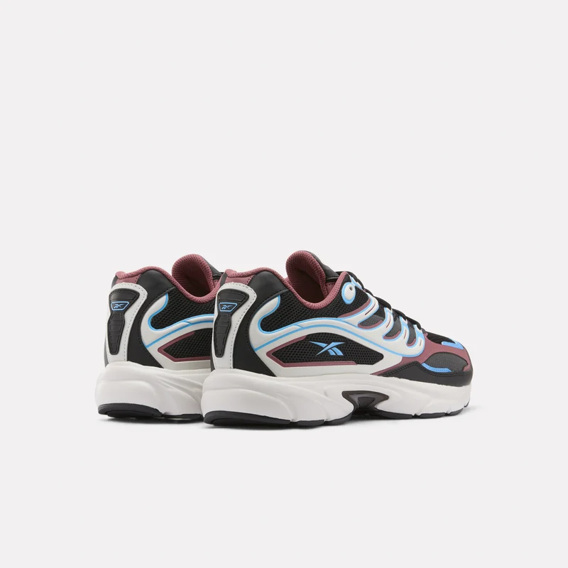 Premier Road Control Sneakers