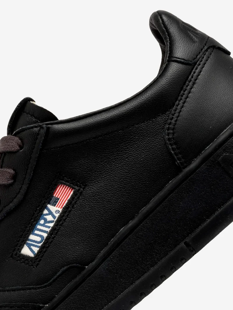 M Medalist Low in pelle nera