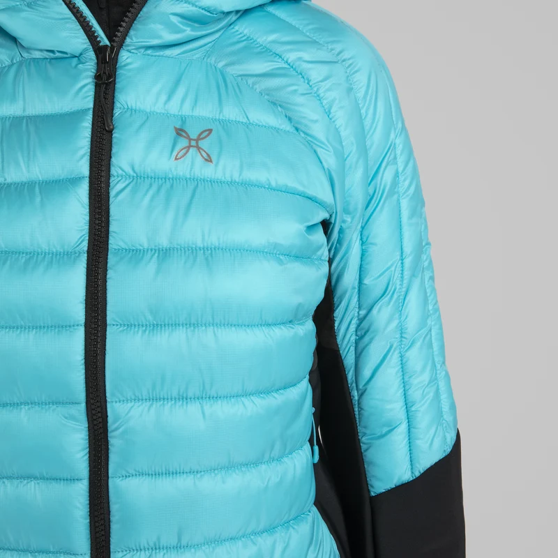 PEAK HYBRID HOODED JACKET WOM.