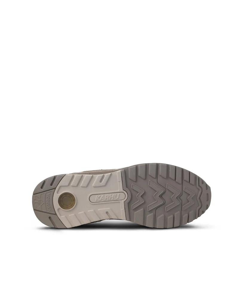 Karhu Legacy 96 White Sand / Beech F806095