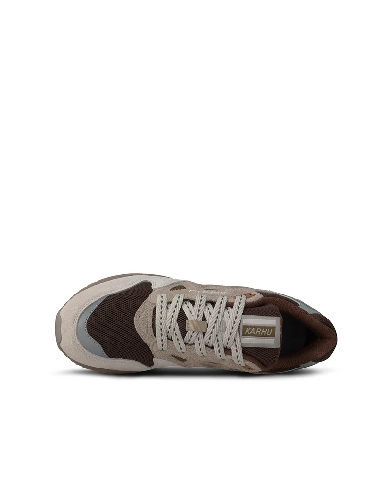 Karhu Legacy 96 White Sand / Beech F806095