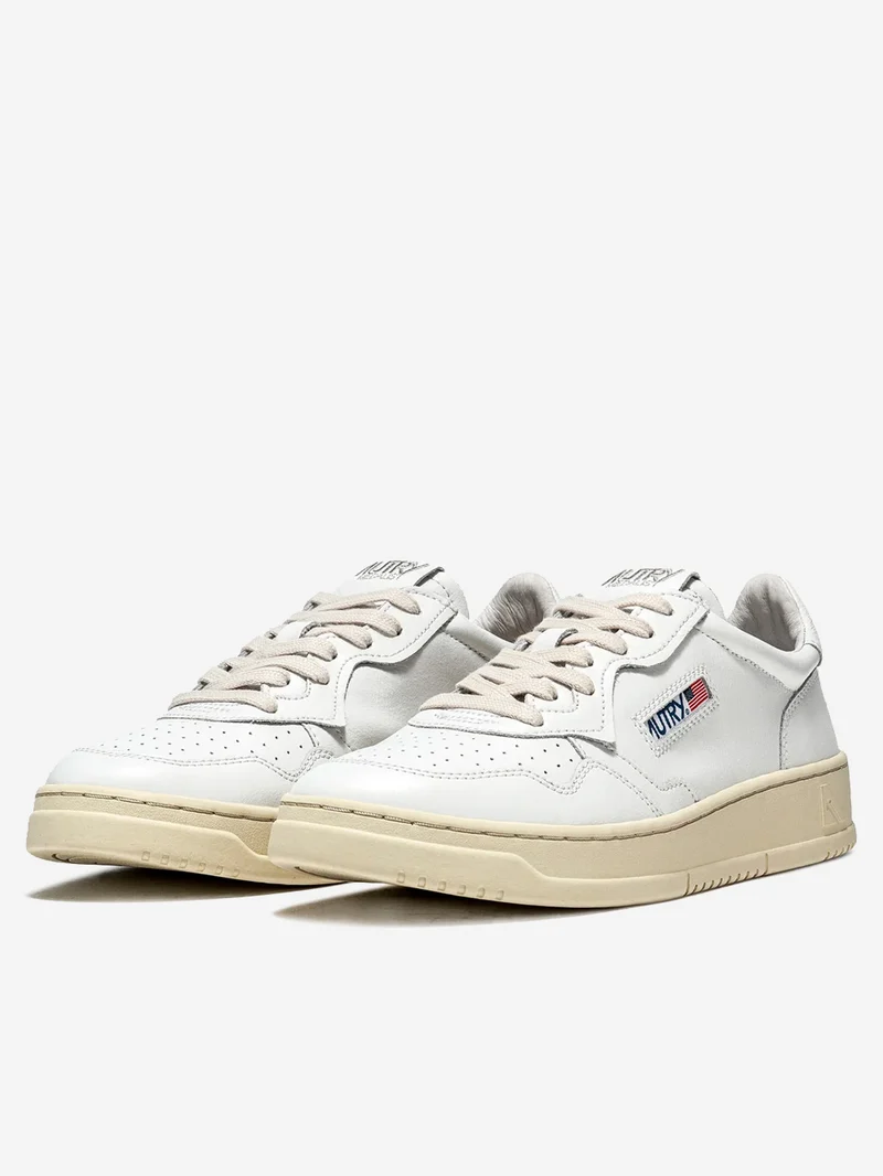 M Medalist Low Sneakers