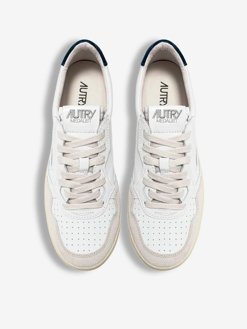 M Medalist Low bianche, blu e suede beige