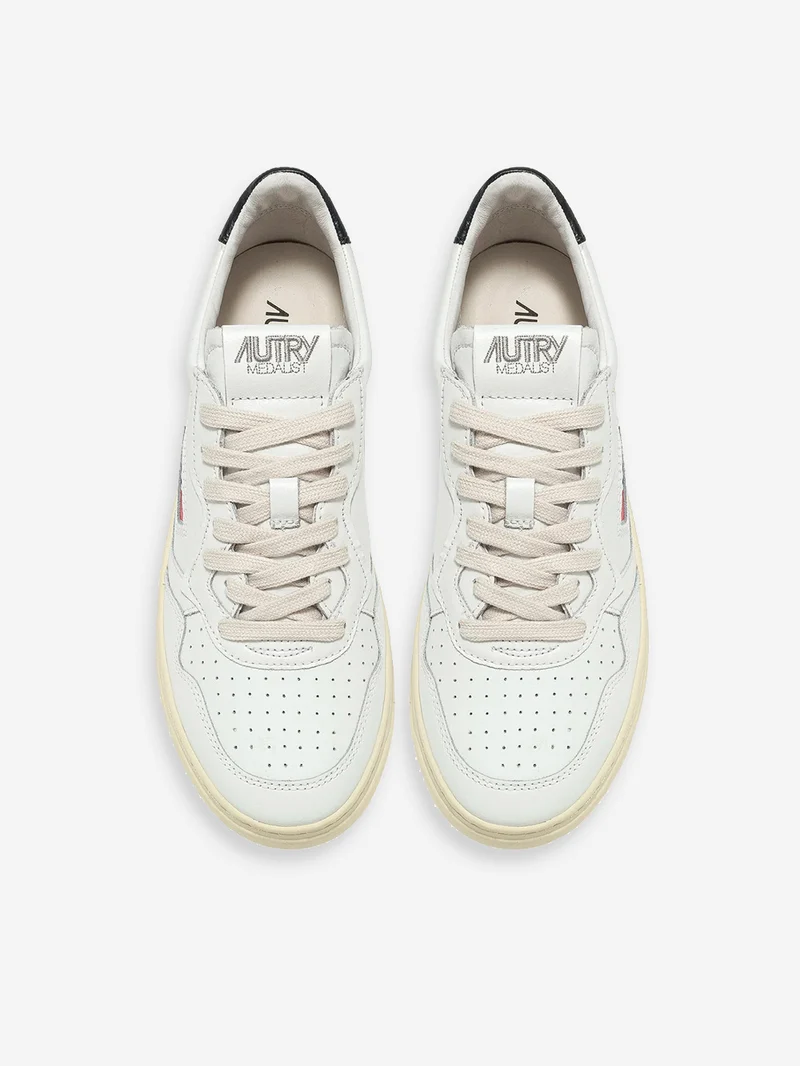 M Medalist Low Sneakers