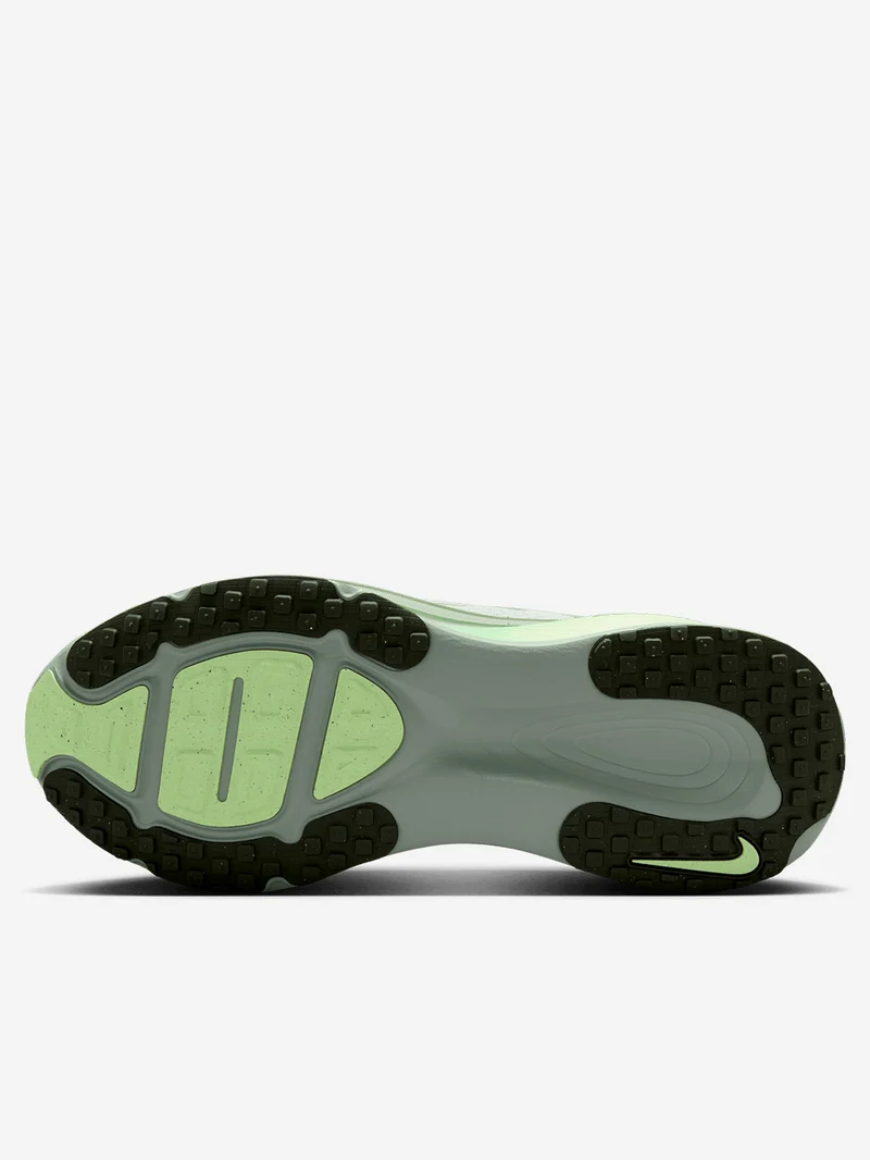 Vomero 18 'Light Silver Barely Volt' running