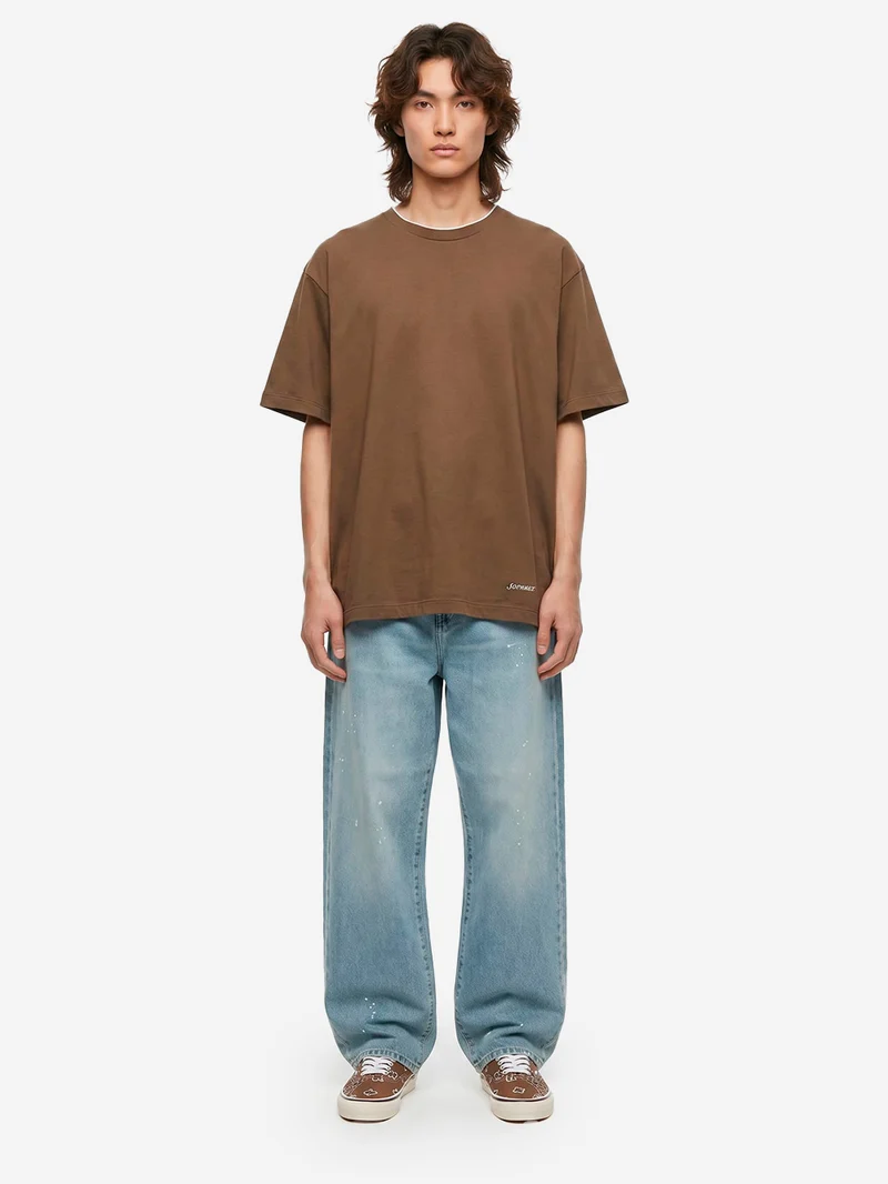 T-shirt marrone in cotone Luster con colletto a costine e finiture cut-off