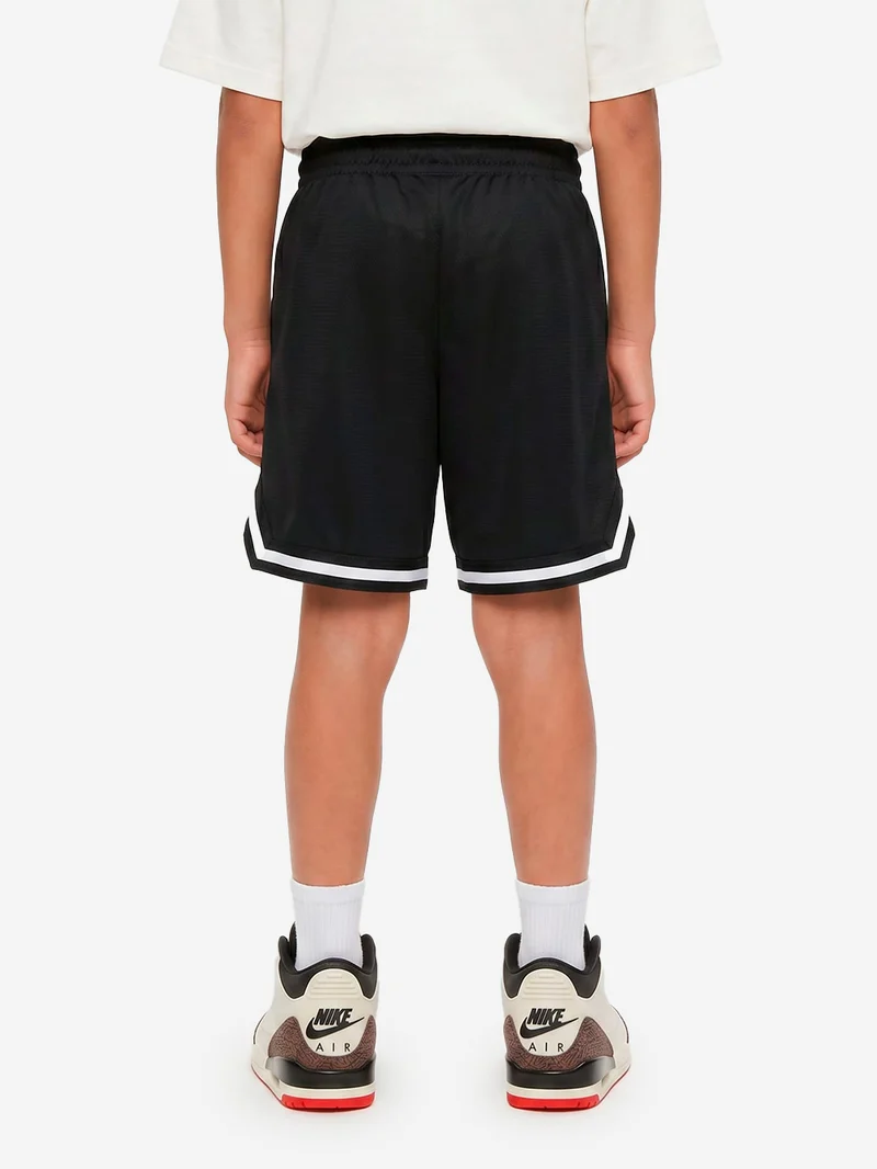 Shorts da basket neri con swoosh