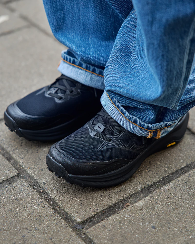 Saucony Peregrine 16 Gore-Tex Triple Black