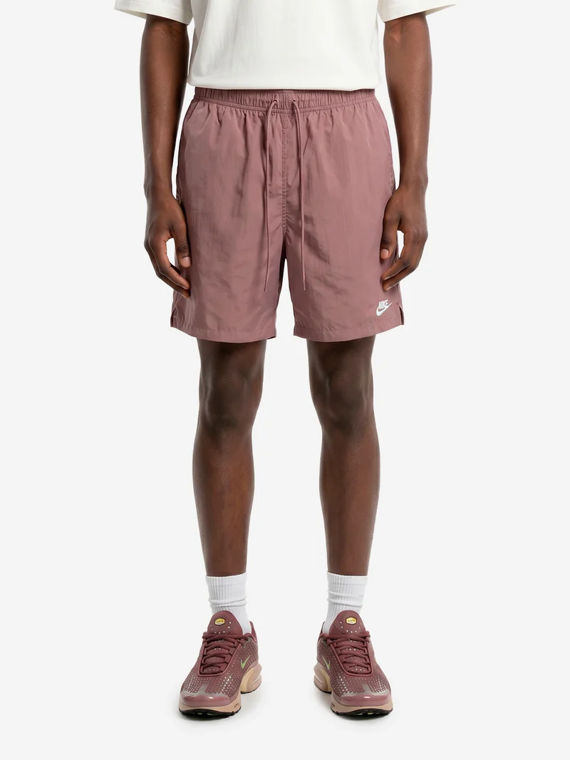 Shorts marroni Club con Swoosh