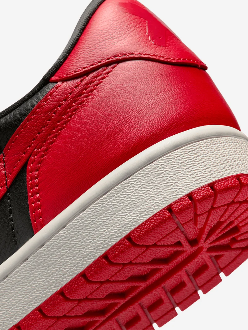 Air Jordan 1 Retro Low OG 'Banned'