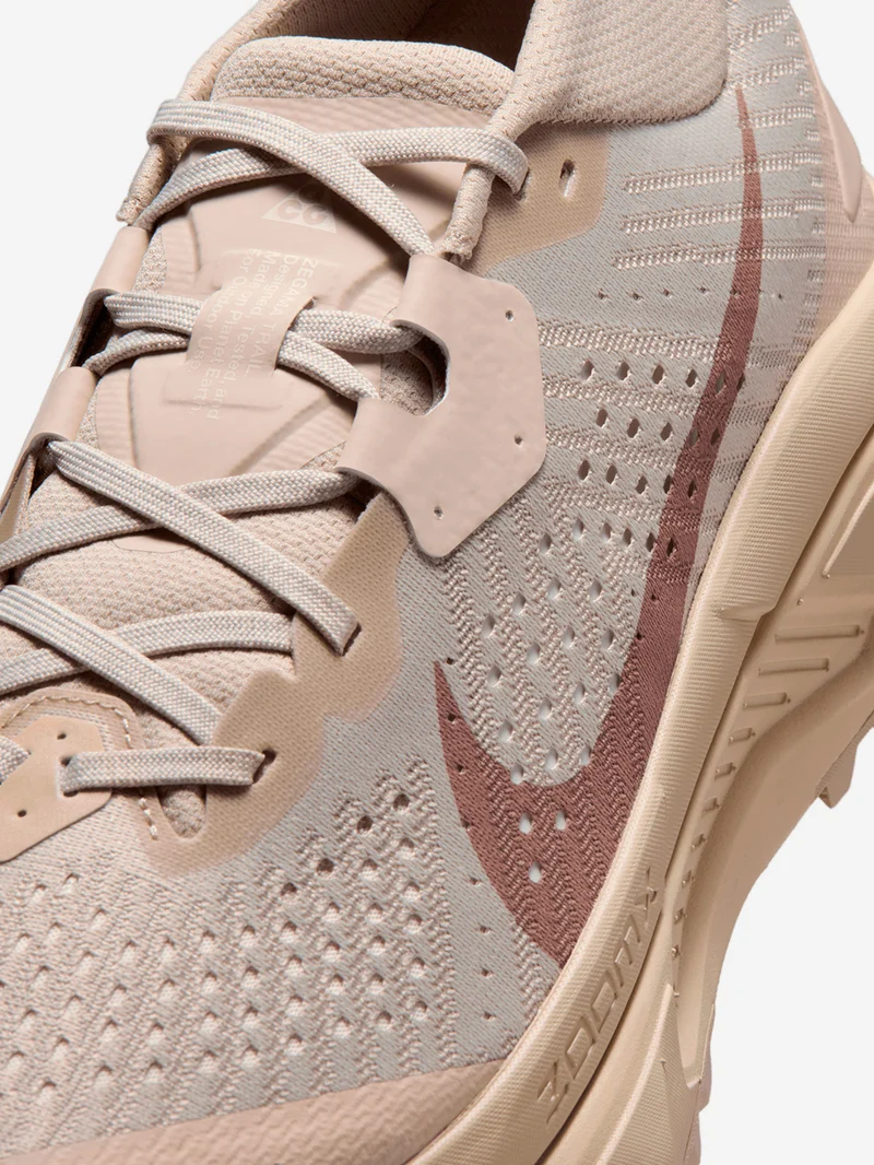 ACG Zegama trail running 'Cream Light Orewood Brown'
