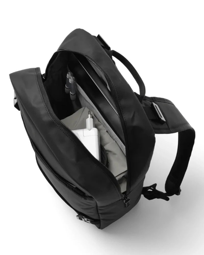 Db Daypack 17L Black Out