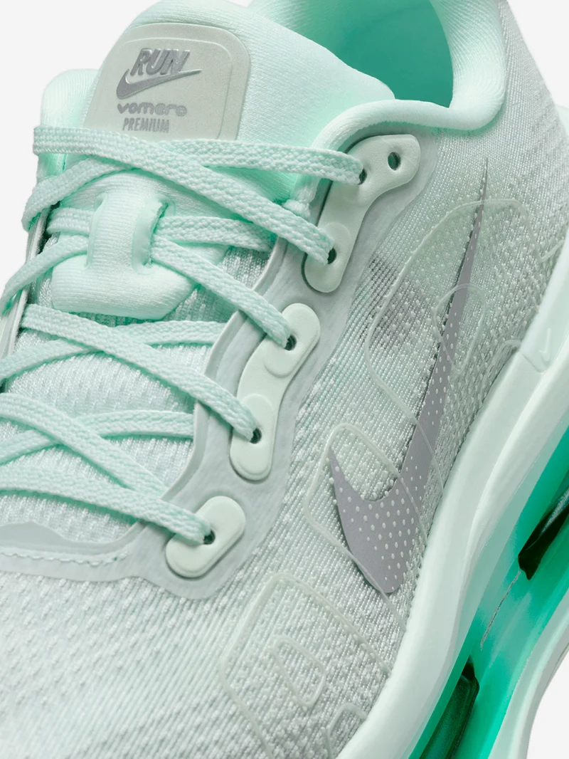 W Vomero Premium 'Barely Green' running
