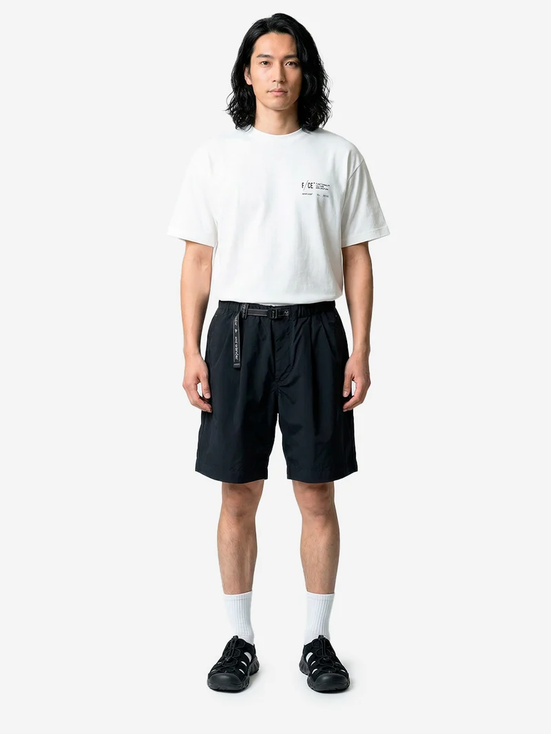 T-shirt bianca in cotone con stampa 'Corporate'