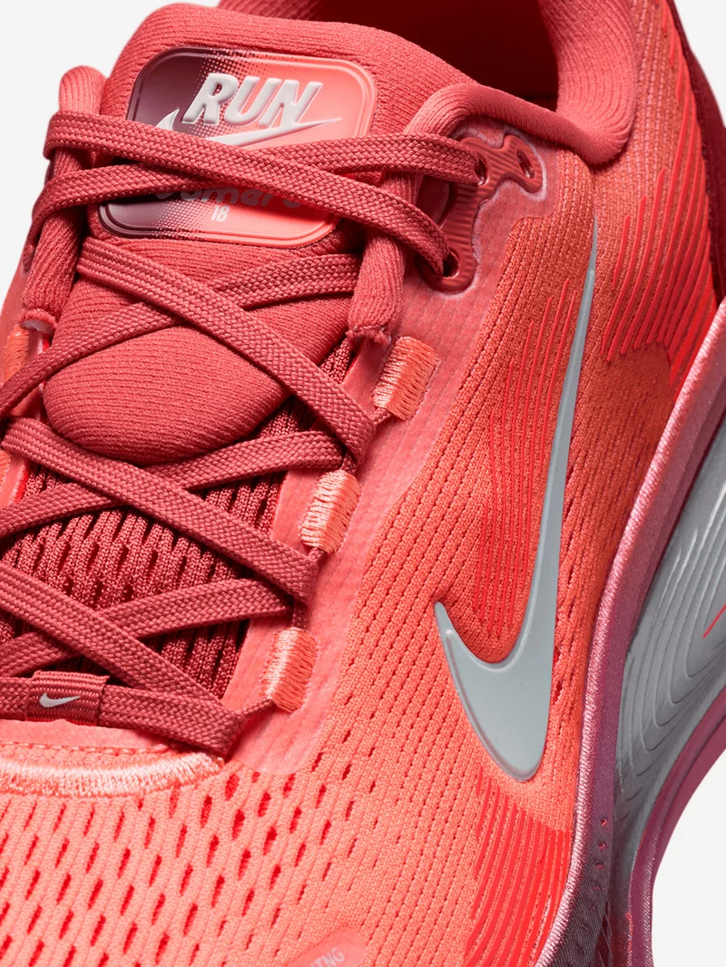 W Nike Vomero 18 SE 'Light Redwood'