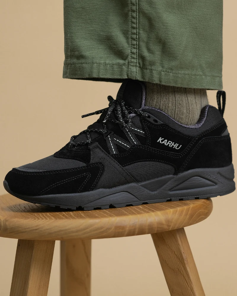 Karhu Fusion 2.0 Jet Black / Nine Iron F804192