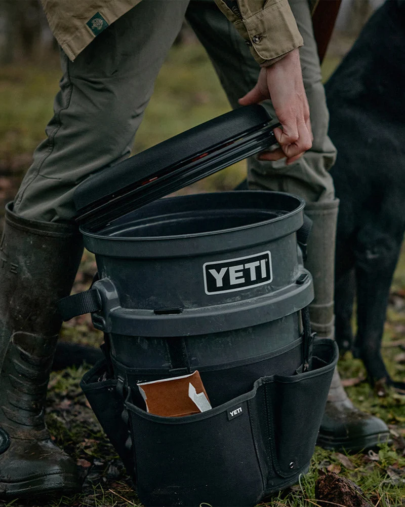 Yeti Loadout Bucket Swivel Seat Black