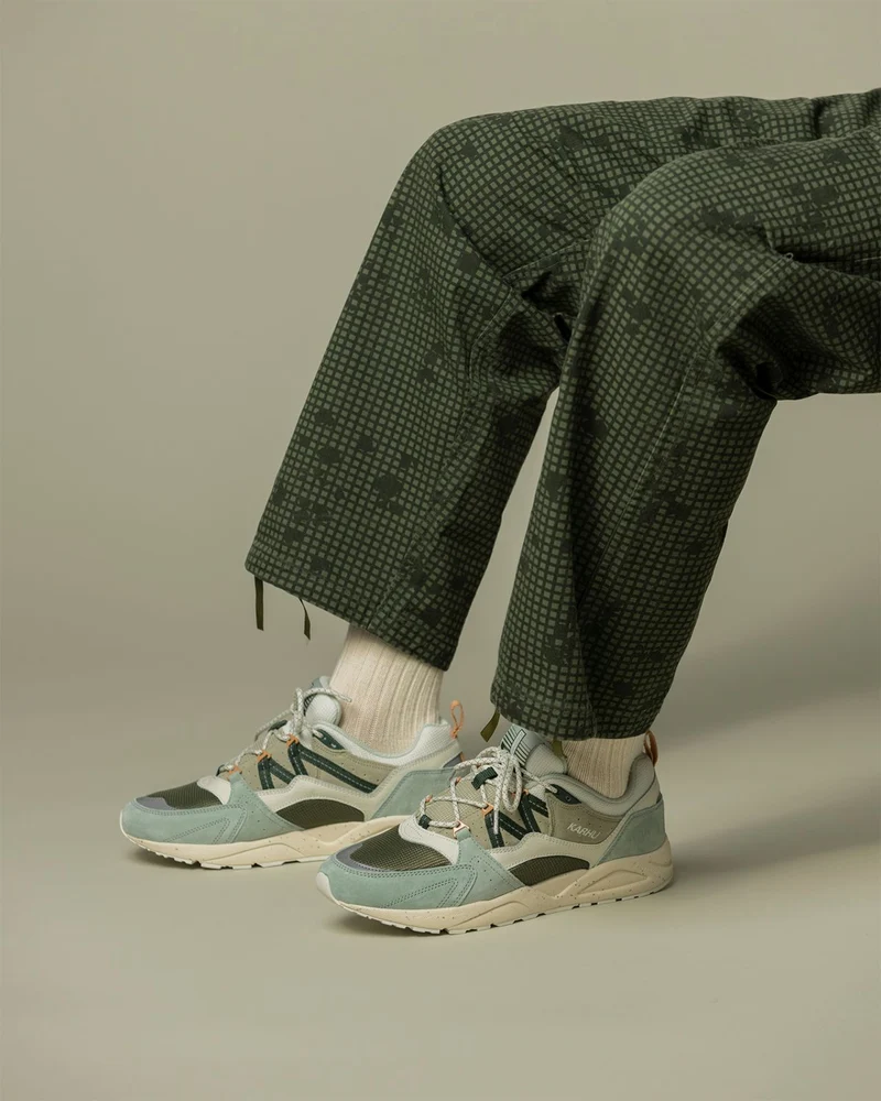 Karhu Fusion XC Icicle / Wrought Iron F830022