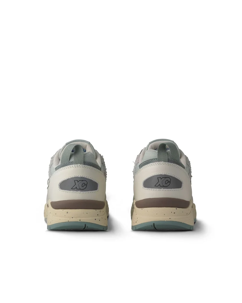 Karhu Fusion XC Icicle / Wrought Iron F830022