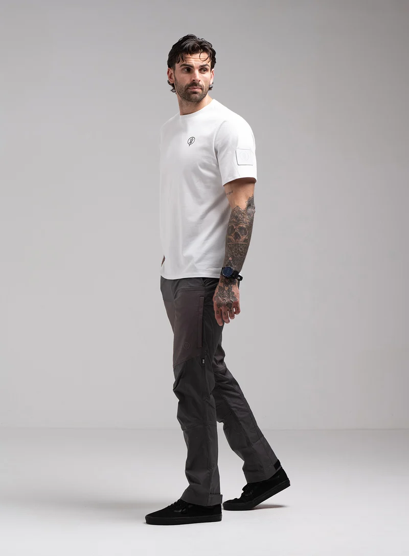 INSIGNIA T-SHIRT - GOOD BREACH