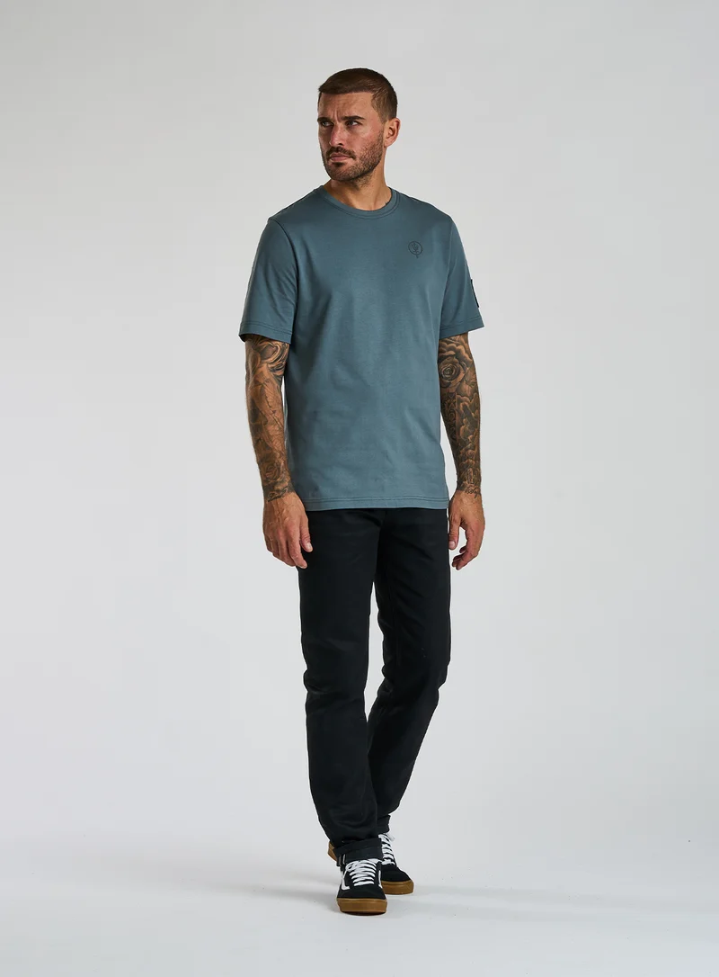 INSIGNIA T-SHIRT