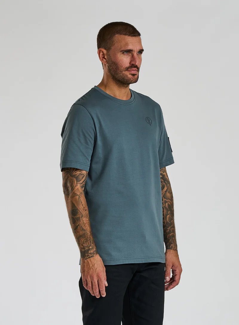 INSIGNIA T-SHIRT