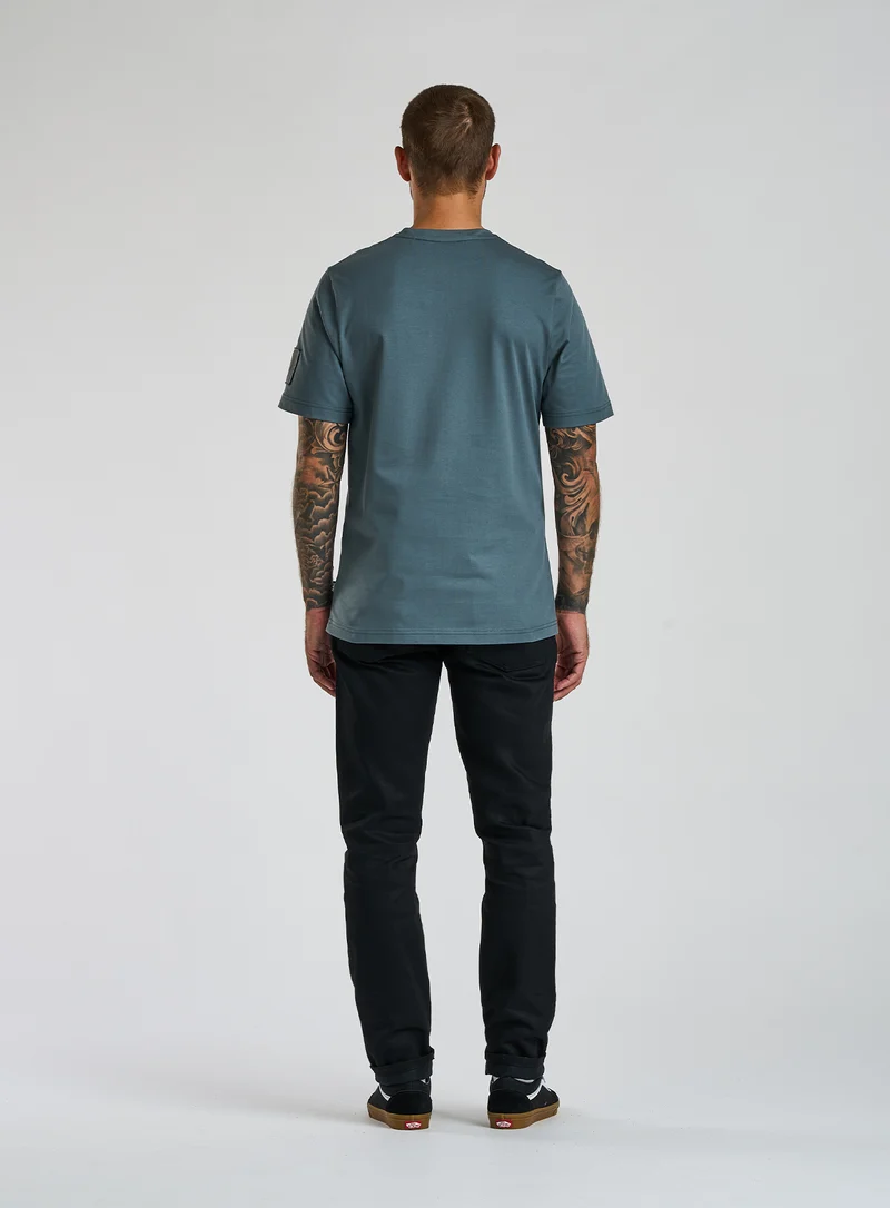 INSIGNIA T-SHIRT