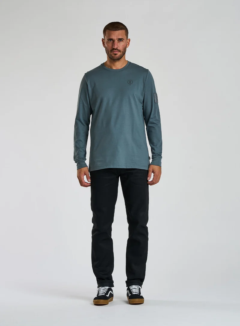 INSIGNIA LONG SLEEVE T-SHIRT