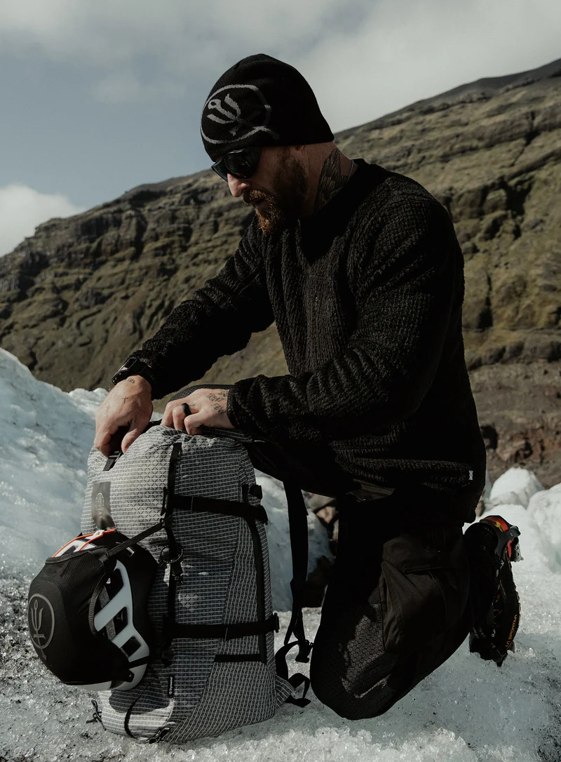 INSIGNIA BEANIE