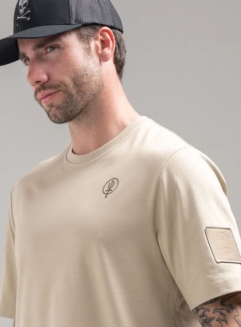 INSIGNIA T-SHIRT - LOOSE LIPS