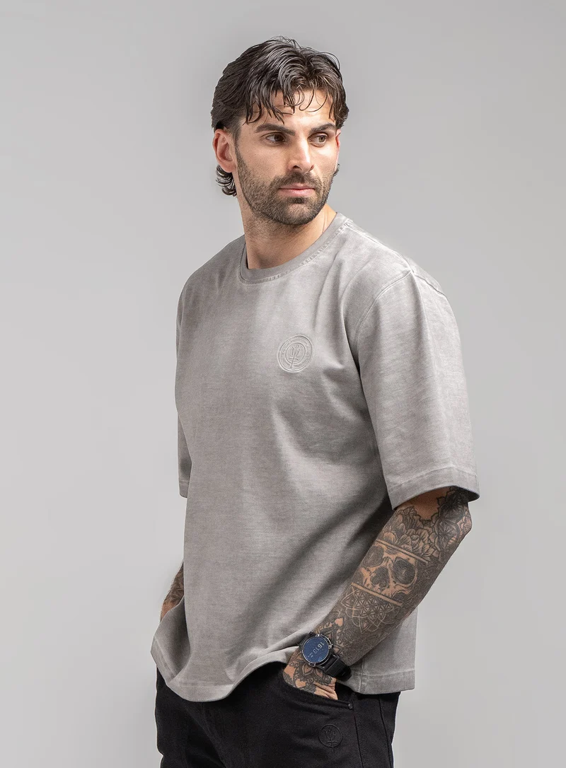 DISSIDENT-T-SHIRT MIT OIL-WASCHUNG