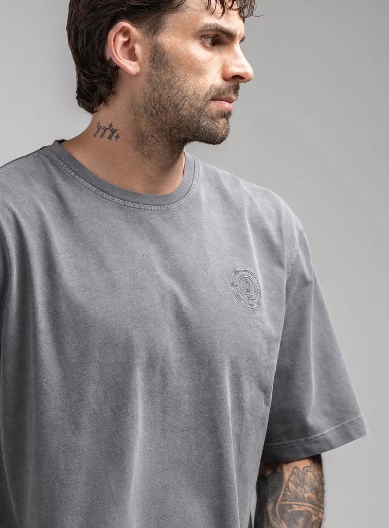 DISSIDENT-T-SHIRT MIT ACID-WASCHUNG